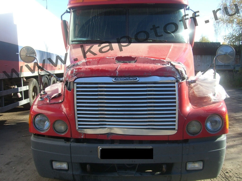 Ремонт капота FREIGHTLINER